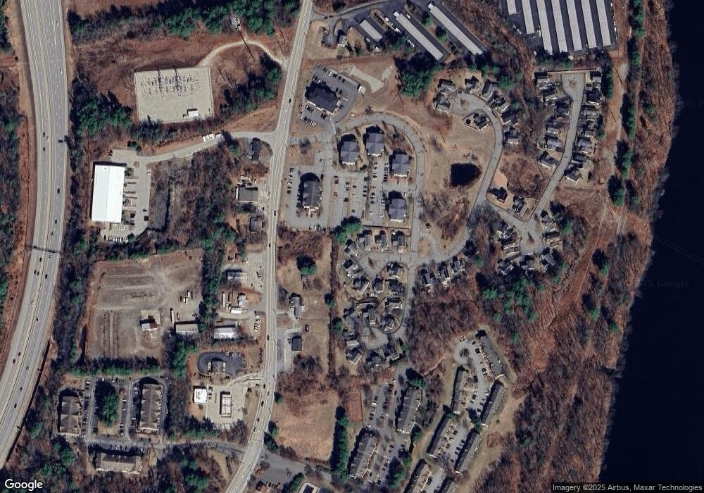 7 Chocorua Ln, MerriMacK, NH 03054 - photo 1