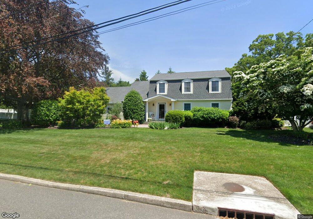 5 Baygrove Ct, Bayport, NY 11705 - photo 1