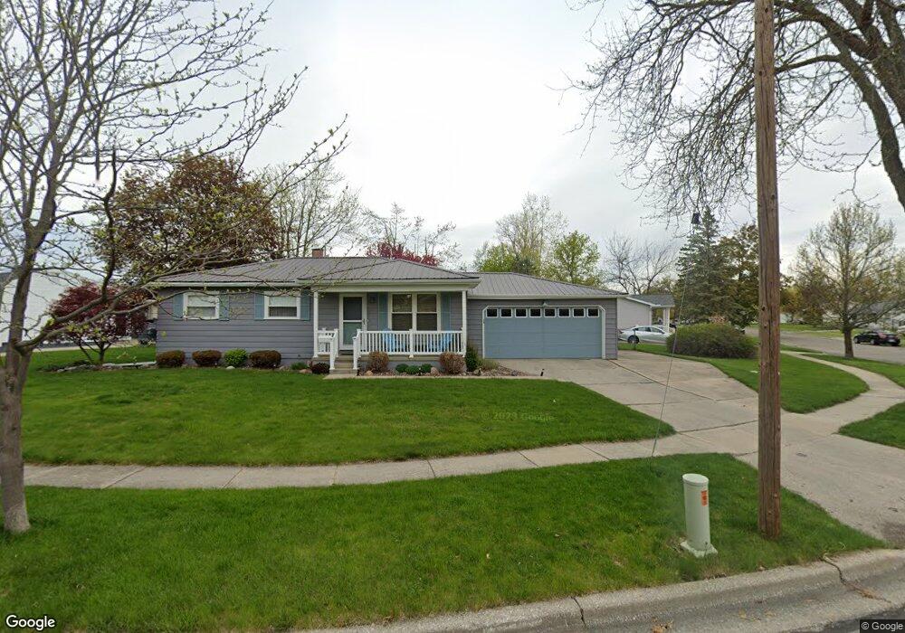 1440 Inverness Dr, Adrian, MI 49221 - photo 1