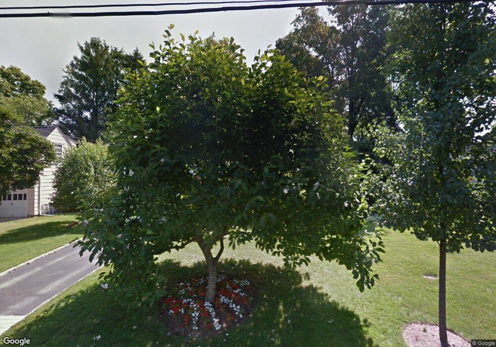 34 Coolidge Ave, Glen Head, NY 11545 - photo 1