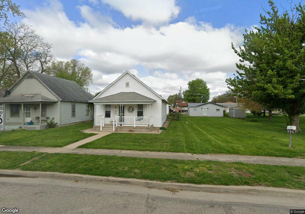 317 N Sherman St, Lincoln, IL 62656 - photo 1