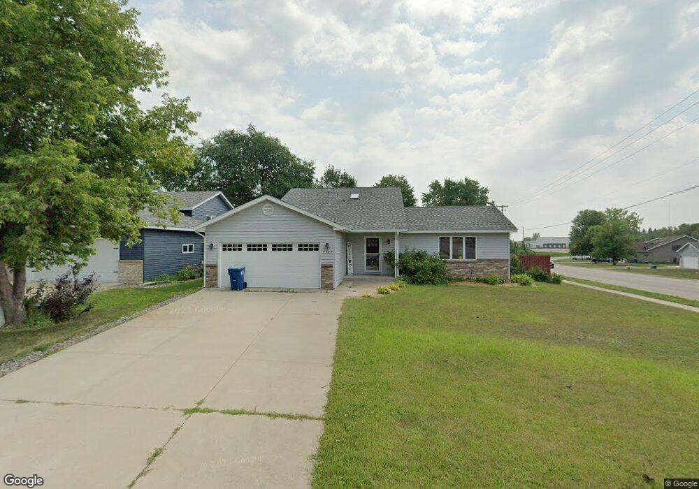 1324 Summit Ave N, Sauk Rapids, MN 56379 - photo 1
