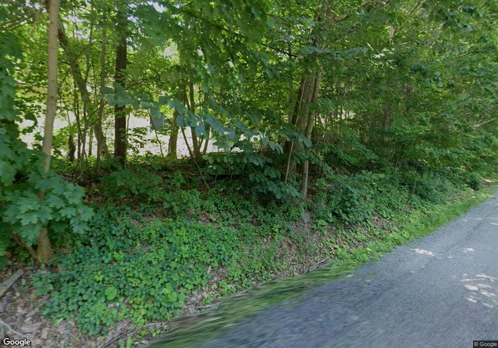 224 Lowry Ln, Falls, PA 18615 - photo 1