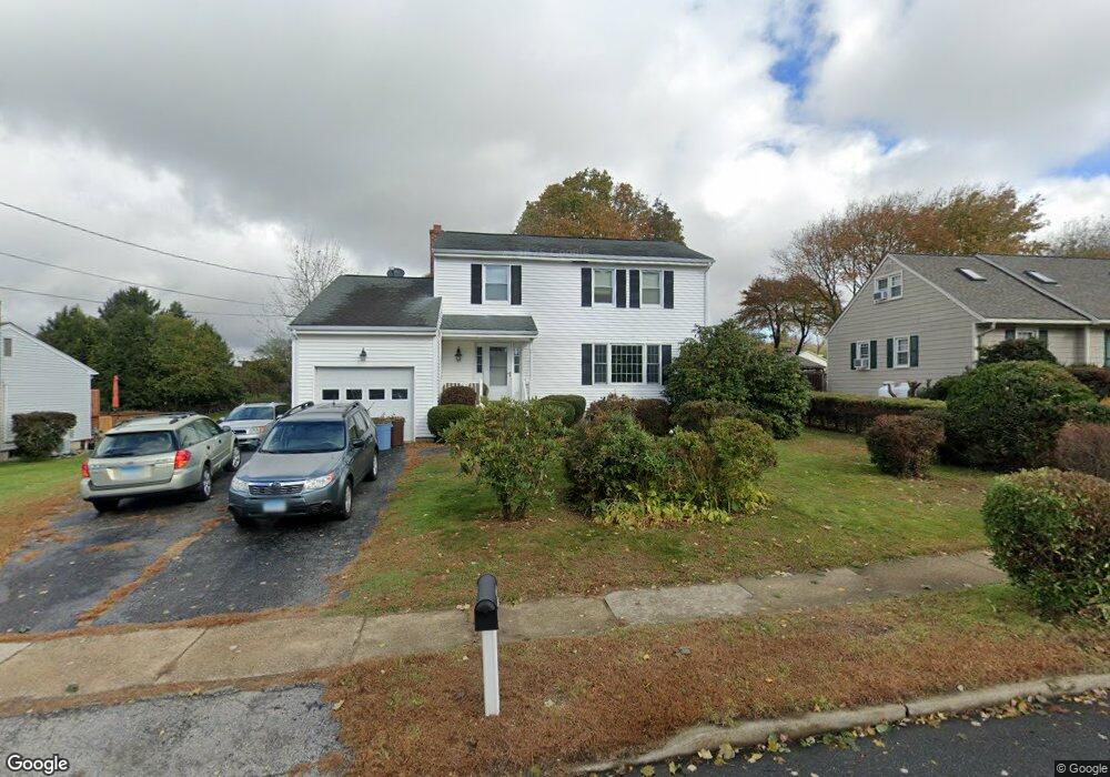 20 Mohegan Rd, Groton, CT 06340 - photo 1