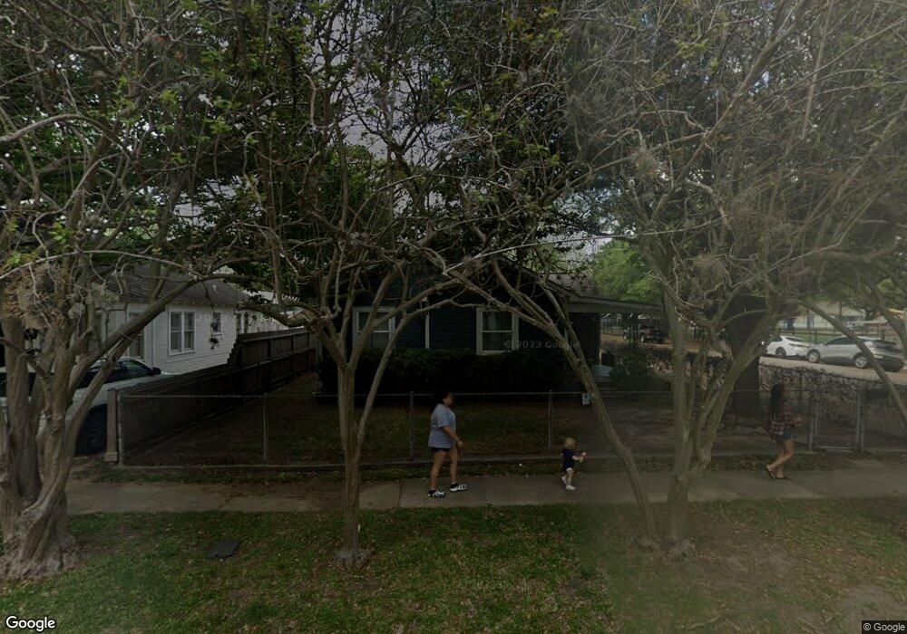 735 Wilken St, Houston, TX 77008 - photo 1