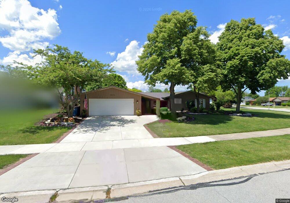 1038 Greenview Dr, Crown Point, IN 46307 - photo 1