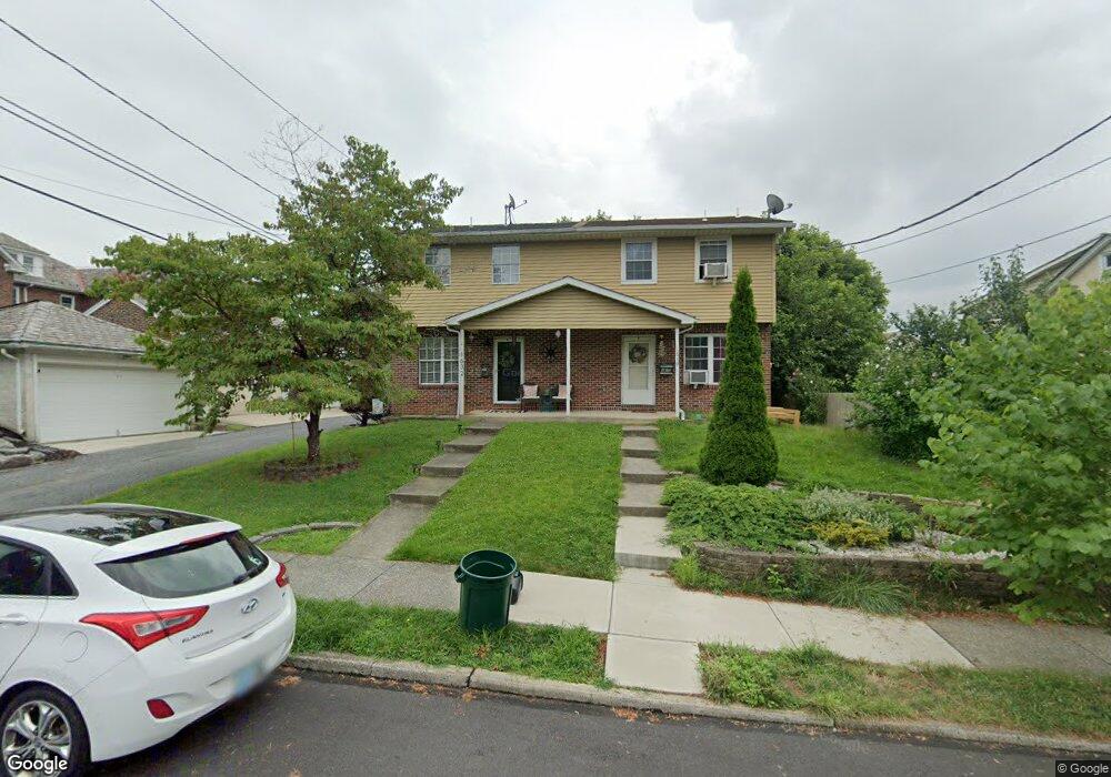 1632 Maple St, Bethlehem, PA 18017 - photo 1