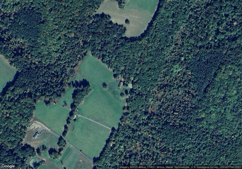 511 S Timber Ridge Rd, Cross Junction, VA 22625 - photo 1