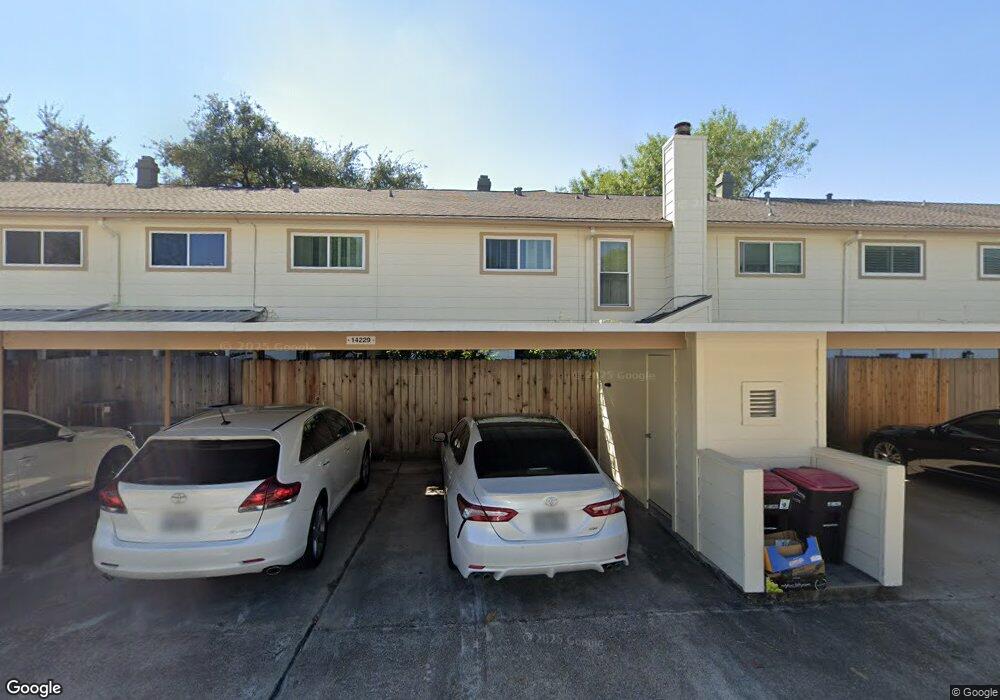 14233 Lost Meadow Ln, Houston, TX 77079 - photo 1