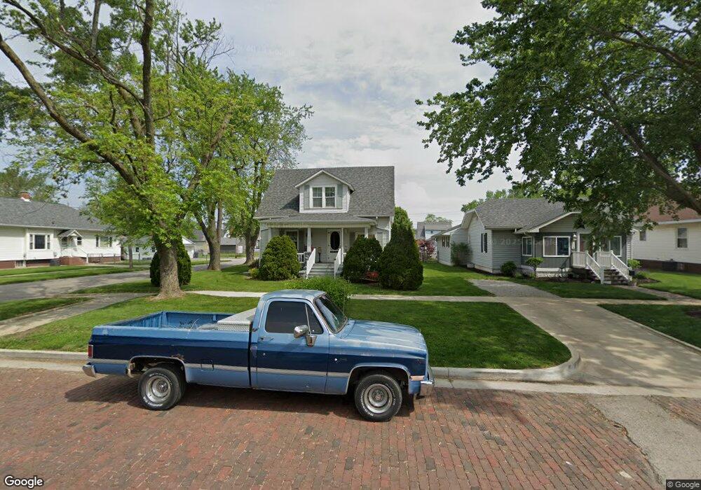 3232 Champaign Ave, Mattoon, IL 61938 - photo 1