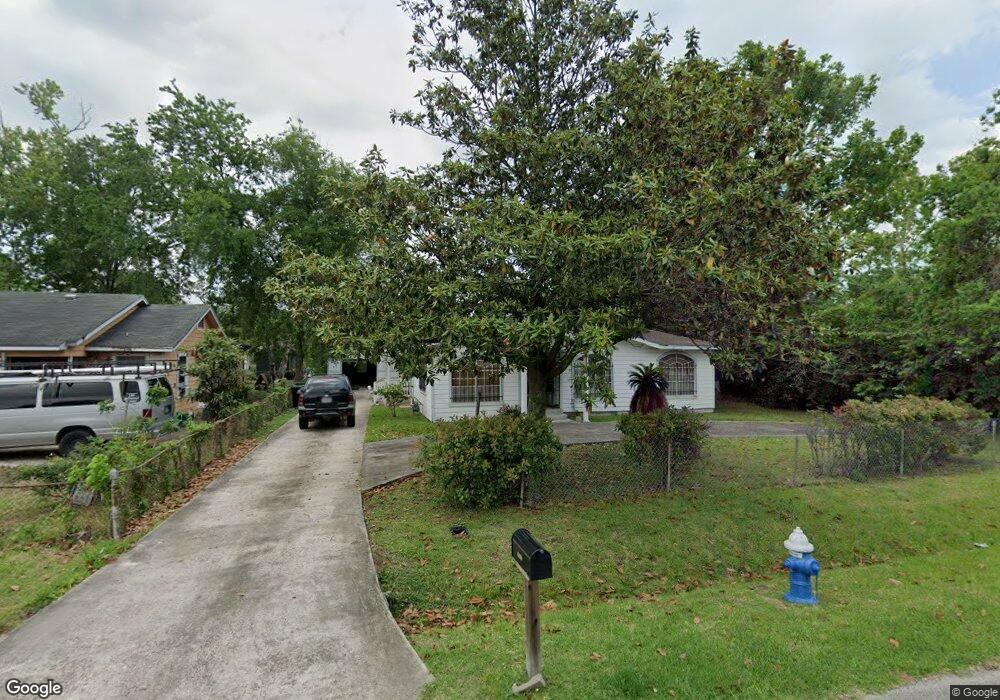 7517 Carothers St, Houston, TX 77028 - photo 1