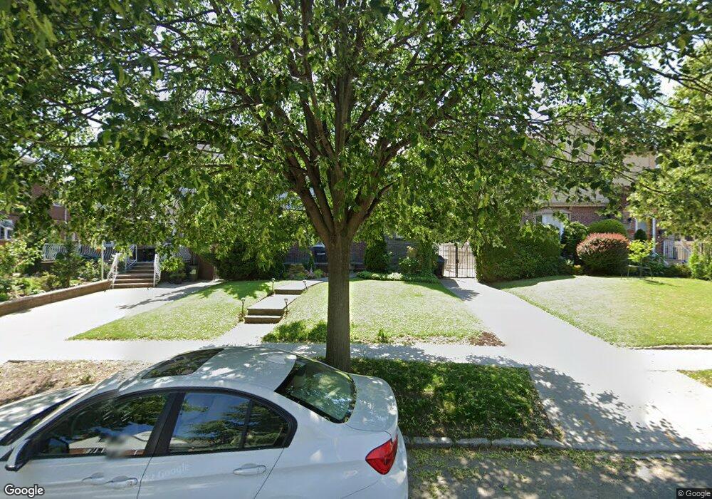 1424 146th St, Whitestone, NY 11357 - photo 1