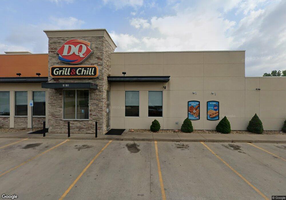 3320 SW 29th St, Topeka, KS 66614 - photo 1