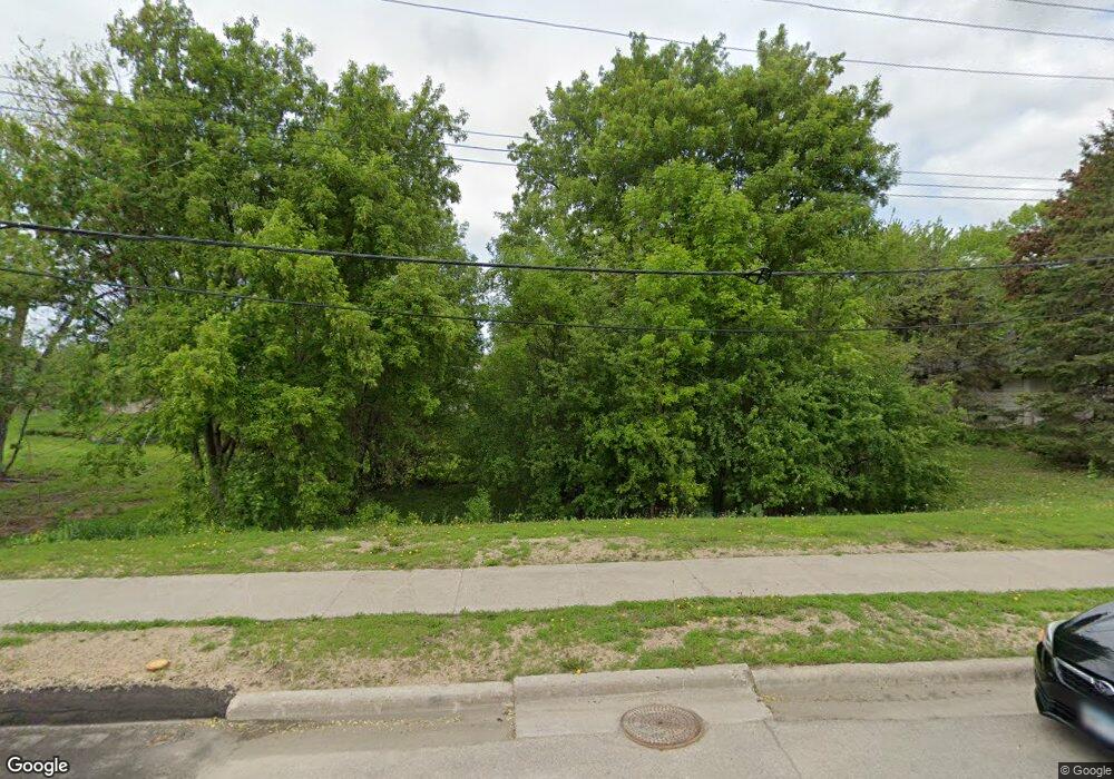 5112 W 70th St, Edina, MN 55439 - photo 1