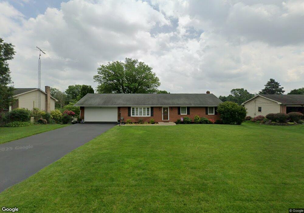 2944 Roosevelt Dr, Chambersburg, PA 17201 - photo 1