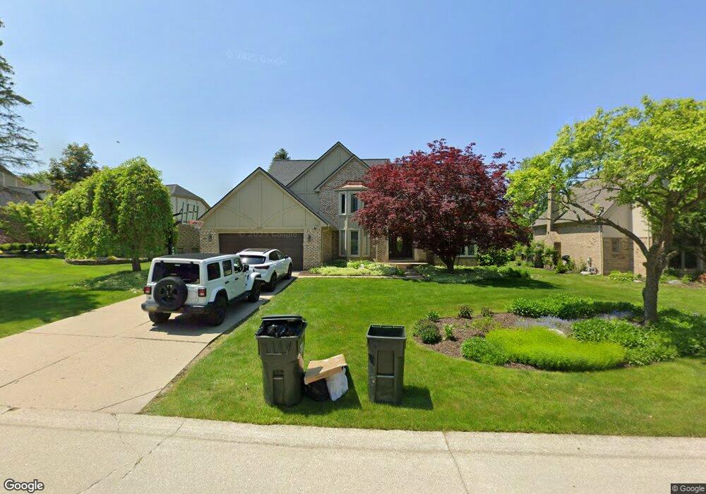 1357 Arbor Creek Dr, Rochester Hills, MI 48306 - photo 1