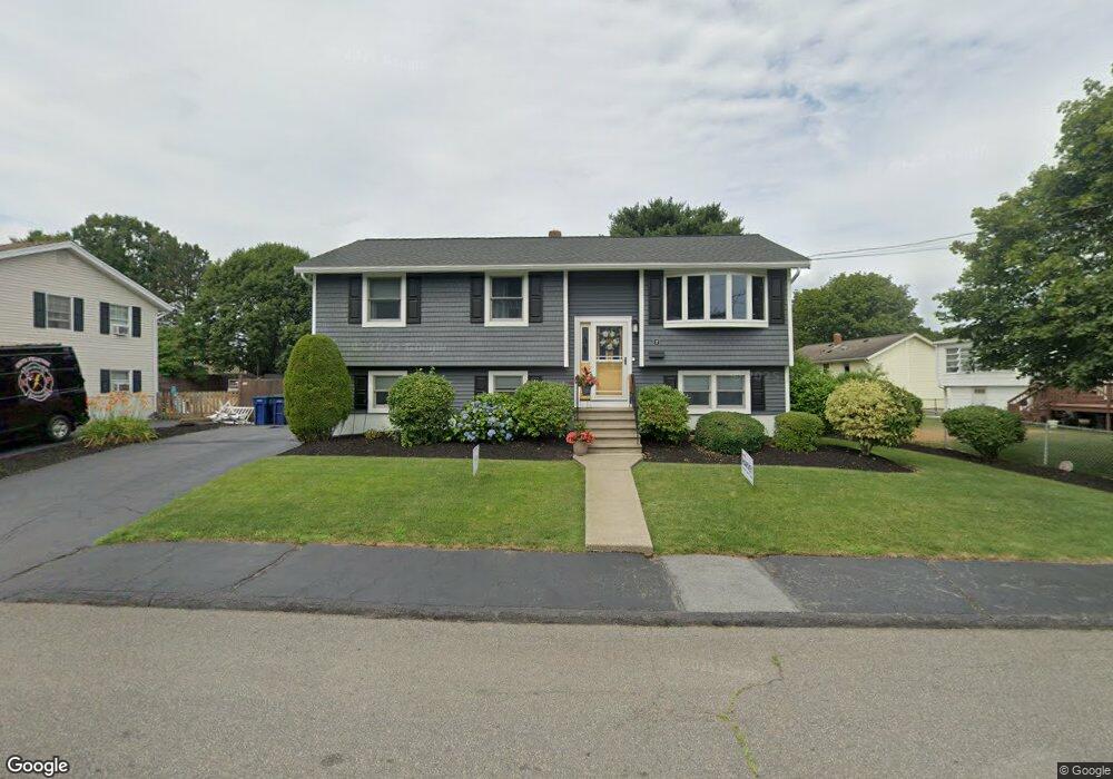 37 Sable Rd, Salem, MA 01970 - photo 1