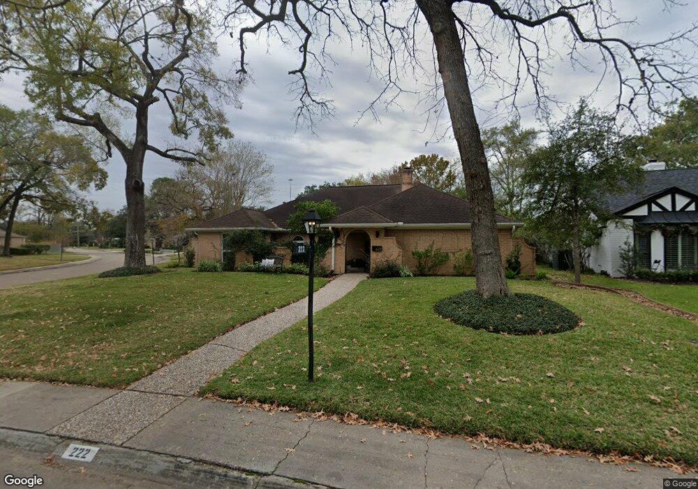 222 Briar Hill Dr, Houston, TX 77042 - photo 1