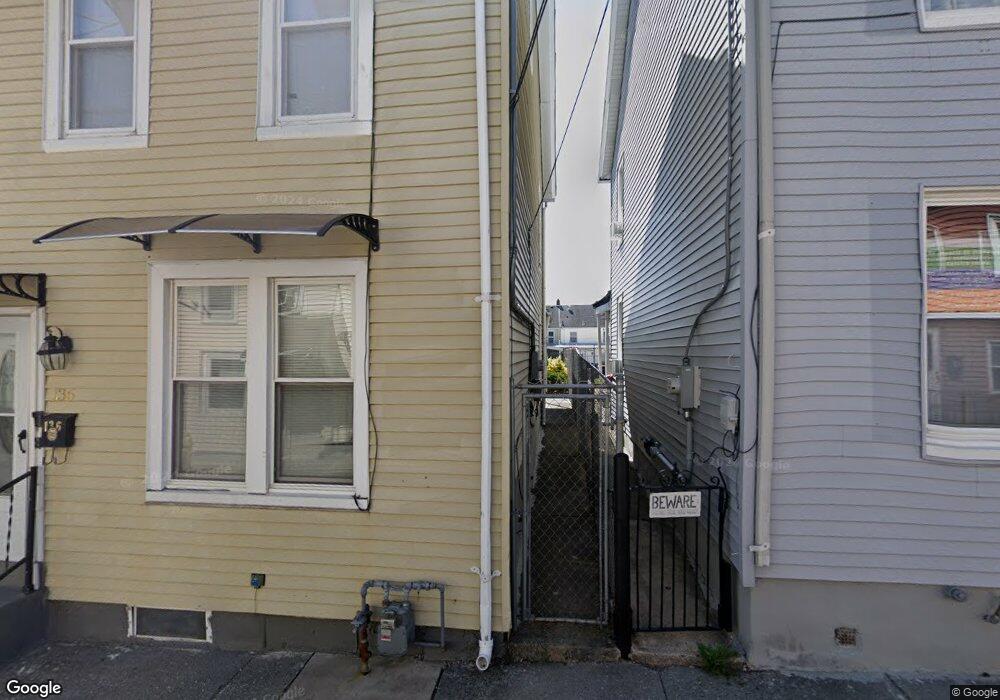 136 W Sycamore St, Allentown, PA 18102 - photo 1