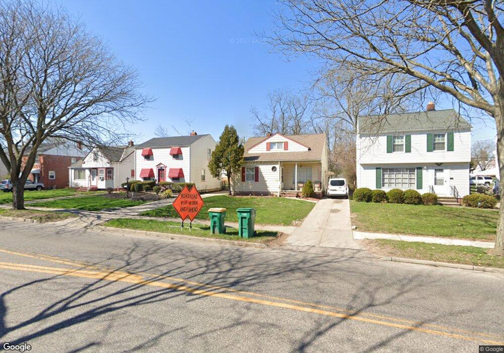 19701 Libby Rd, Maple Heights, OH 44137 - photo 1