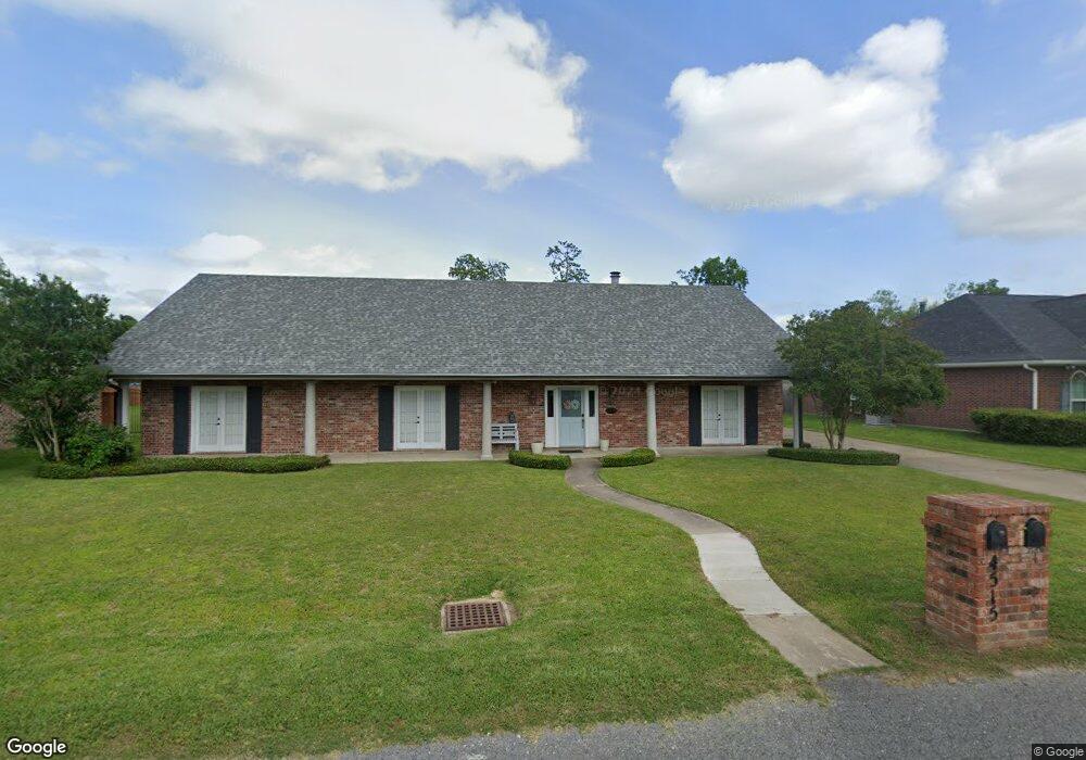4515 E Quail Hollow Dr, Lake Charles, LA 70605 - photo 1