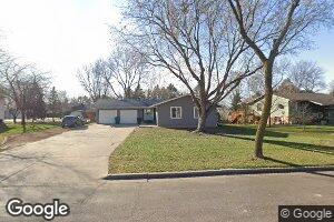 332 S Shore Dr, Winsted, MN 55395
