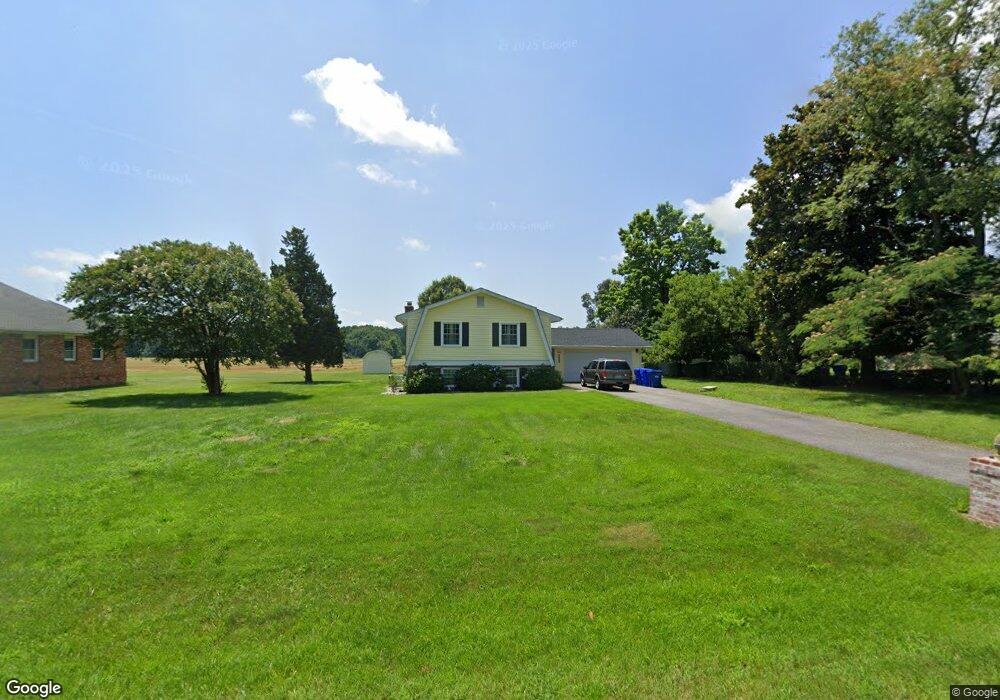 9335 Winkler Ln, La Plata, MD 20646 - photo 1