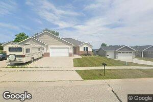 611 Beverly St, Wanamingo, MN 55983