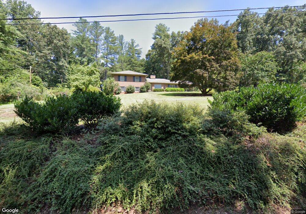 310 E Monacan Dr, Charlottesville, VA 22901 - photo 1