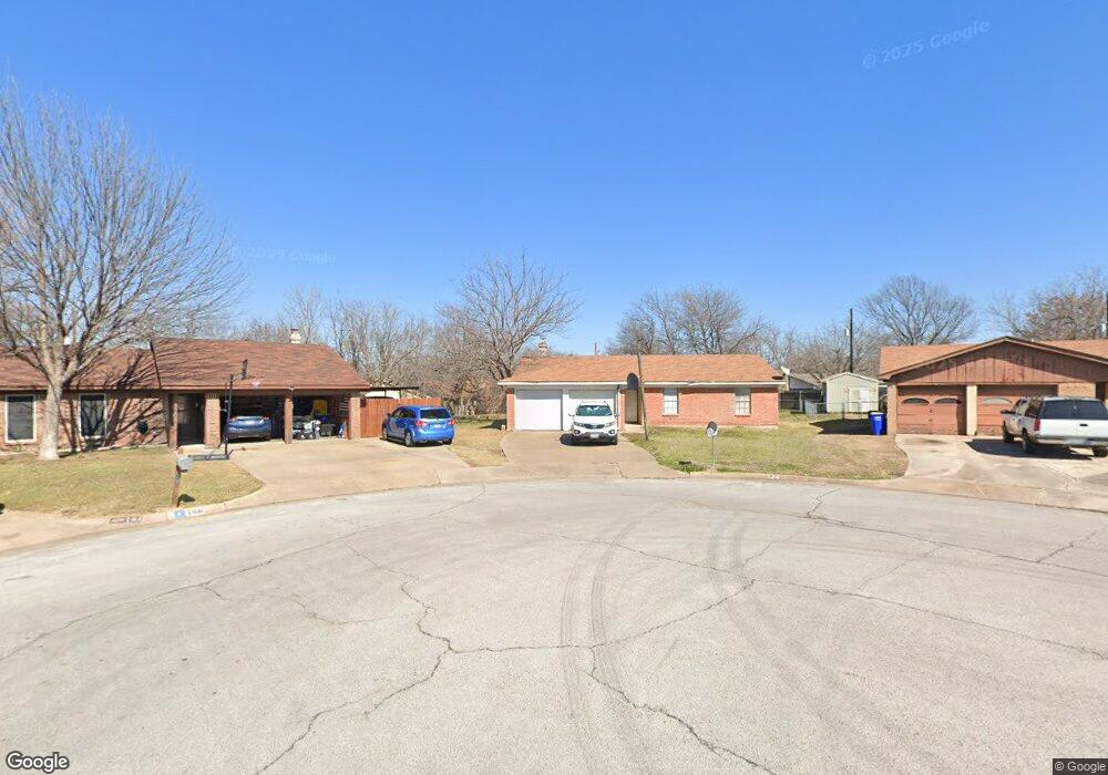 756 Hallvale Dr, Fort Worth, TX 76108 - photo 1