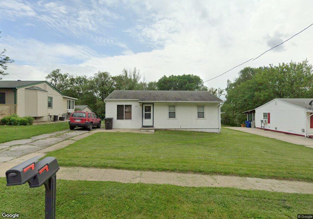 2417 Hull Ave, Des Moines, IA 50317 - photo 1