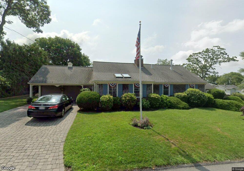 4 Tradewind Ln, South Dartmouth, MA 02748 - photo 1