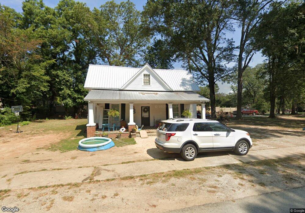 302 Bowers St, Royston, GA 30662 - photo 1