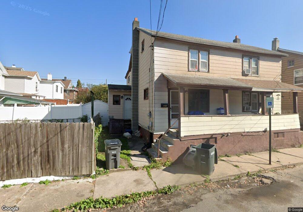 223 W Elm St, Hazleton, PA 18201 - photo 1