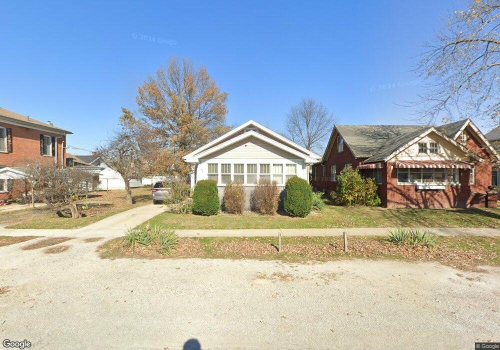 606 W Shelby Ave, Effingham, IL 62401 - photo 1