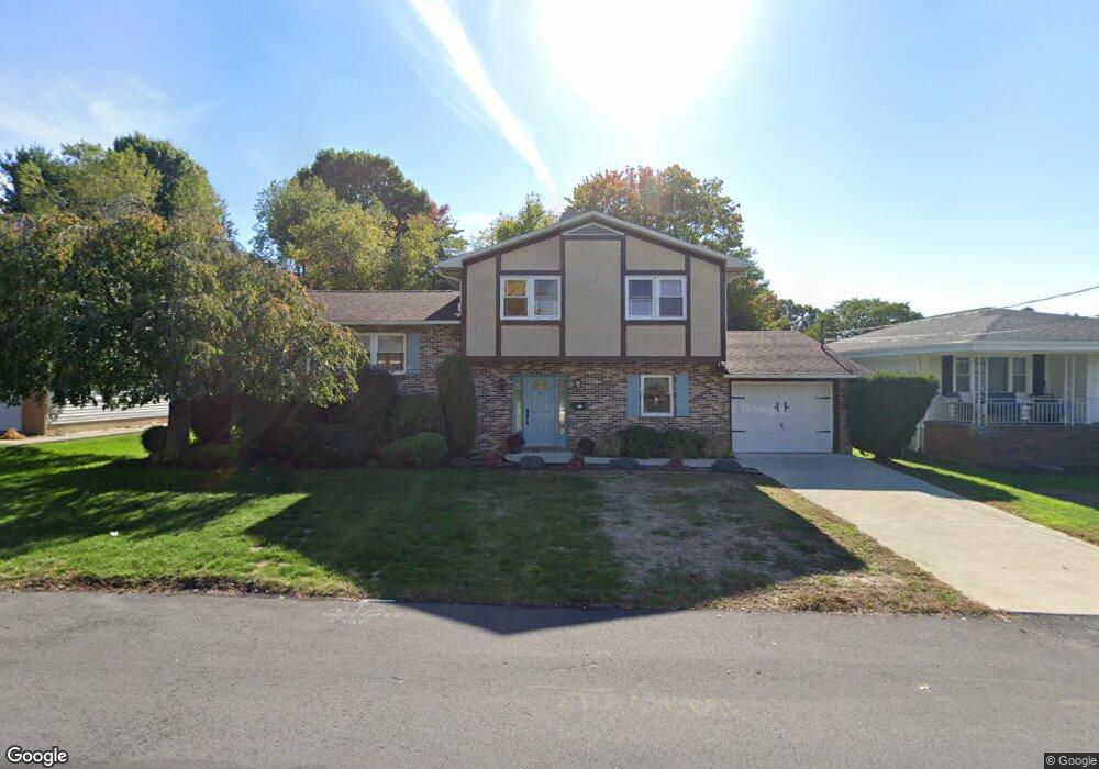 8 Hemlock St, Dupont, PA 18641 - photo 1