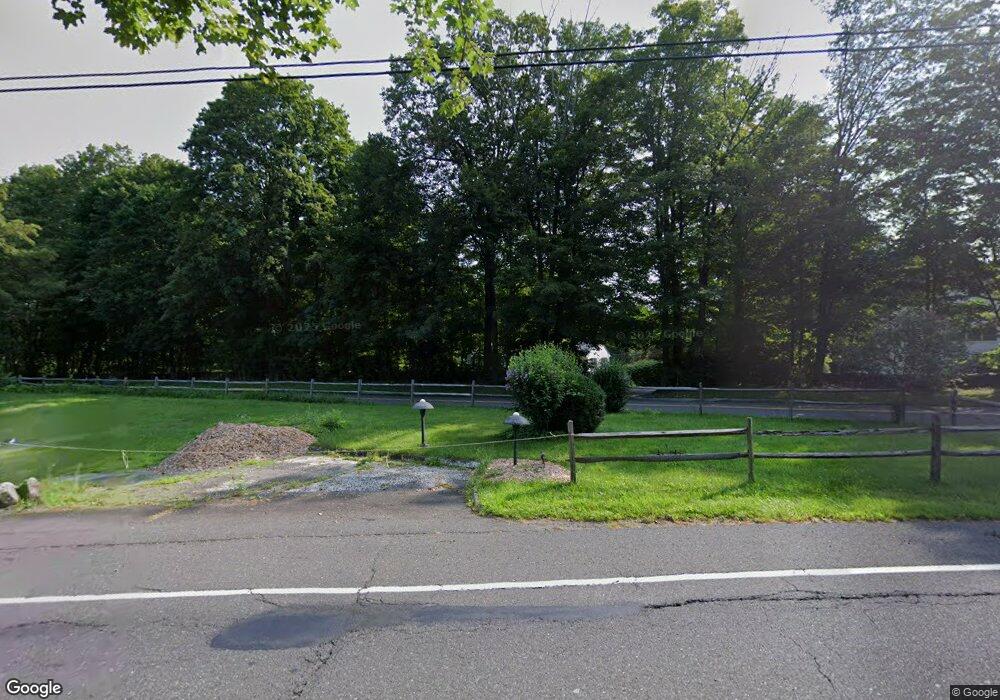 60 Wilton Rd W, Ridgefield, CT 06877 - photo 1