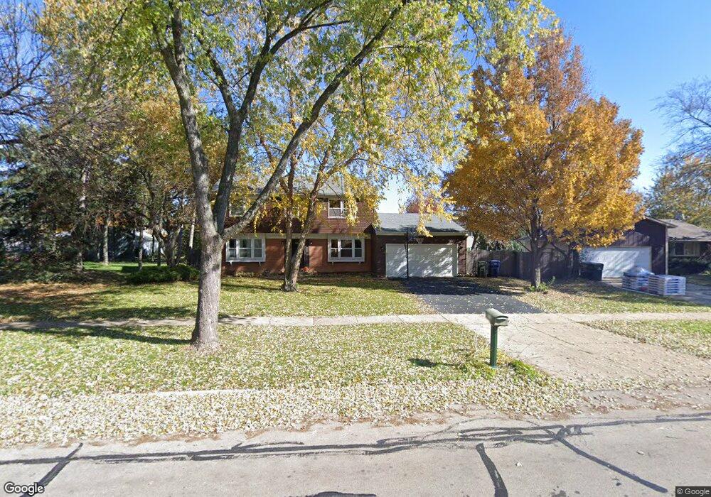 113 Cedarbrook Rd, Naperville, IL 60565 - photo 1