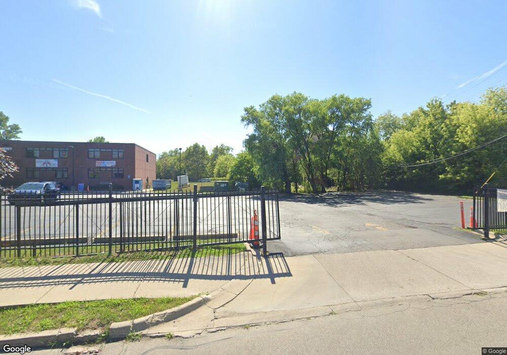 1221 Alter Rd, Detroit, MI 48215 - photo 1