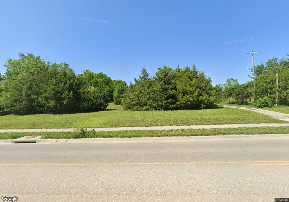 7220 SW 21st St, Topeka, KS 66615 - photo 1