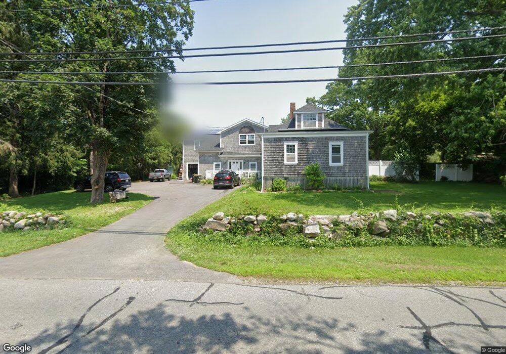 425 Russells Mills Rd, South Dartmouth, MA 02748 - photo 1