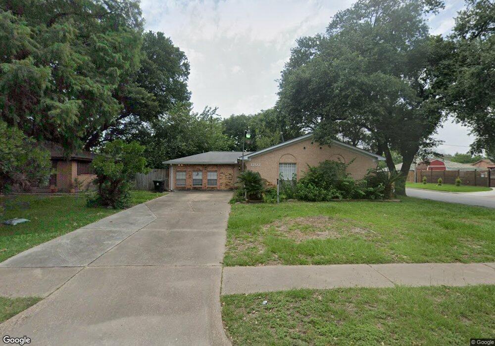 1202 Mosher Ln, Houston, TX 77088 - photo 1