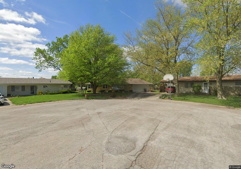 155 Mayfair Dr, Lincoln, IL 62656 - photo 1