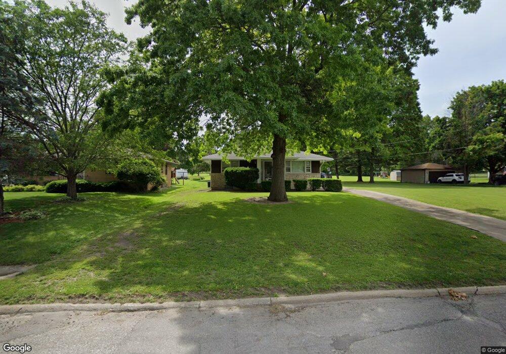 3922 E 25th St, Des Moines, IA 50317 - photo 1