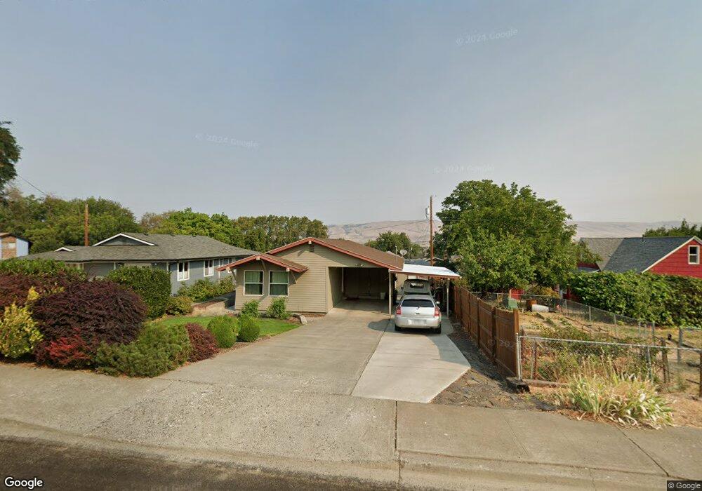 903 E 14th St, the Dalles, OR 97058 - photo 1