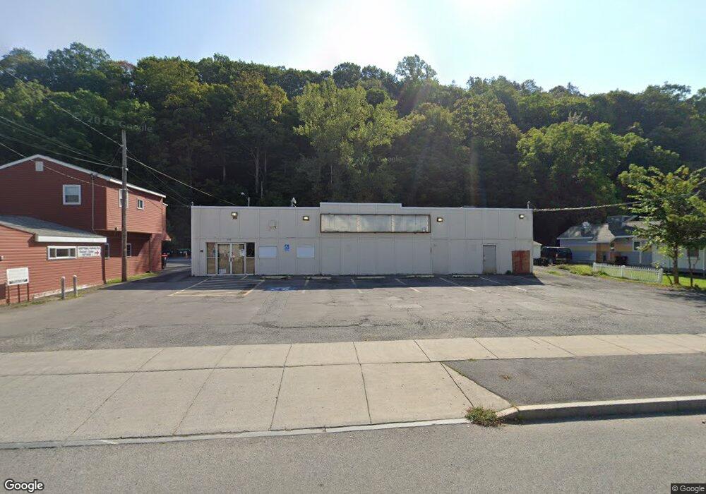 298 Genesee St, Chittenango, NY 13037 - photo 1