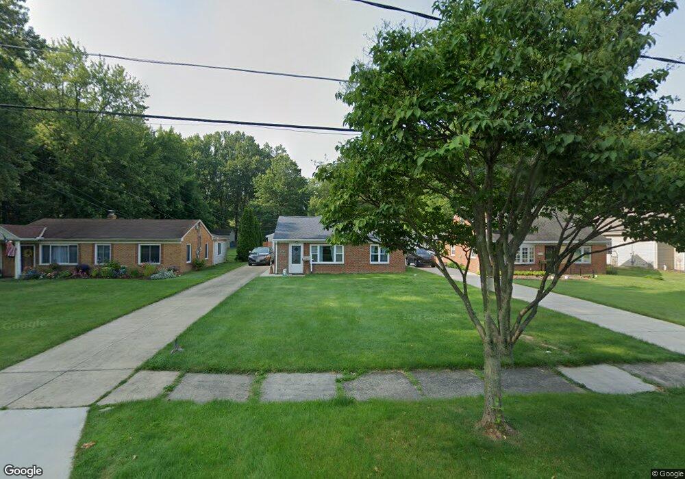 25927 Myrtle Ave, Olmsted Falls, OH 44138 - photo 1