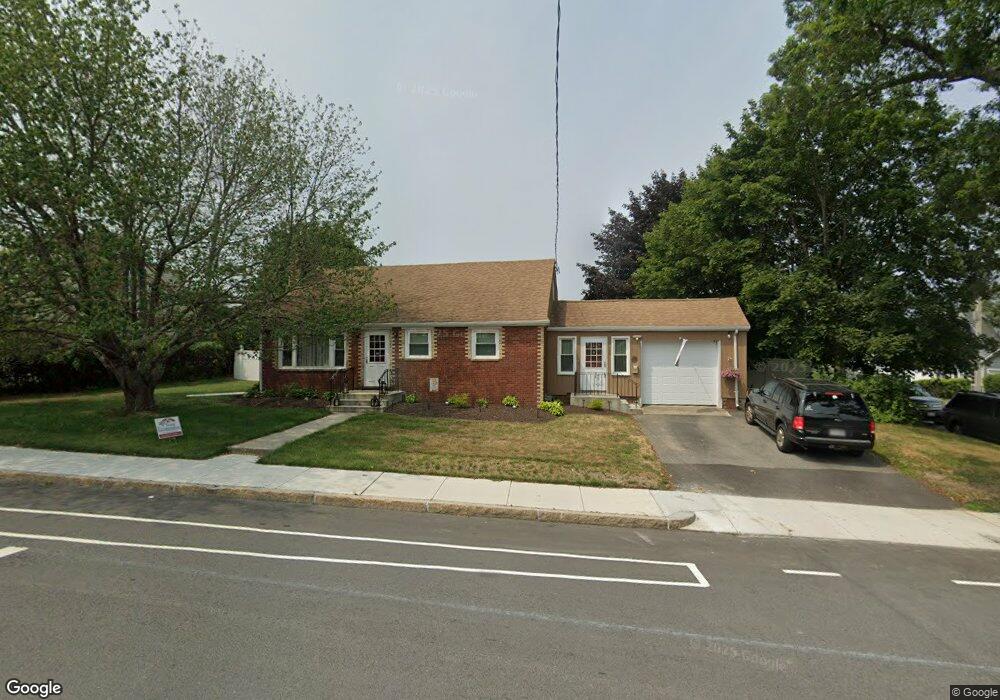 534 Burncoat St, Worcester, MA 01606 - photo 1