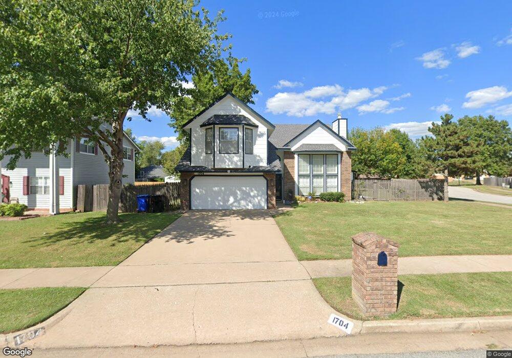 1704 W Honolulu St, Broken Arrow, OK 74012 - photo 1