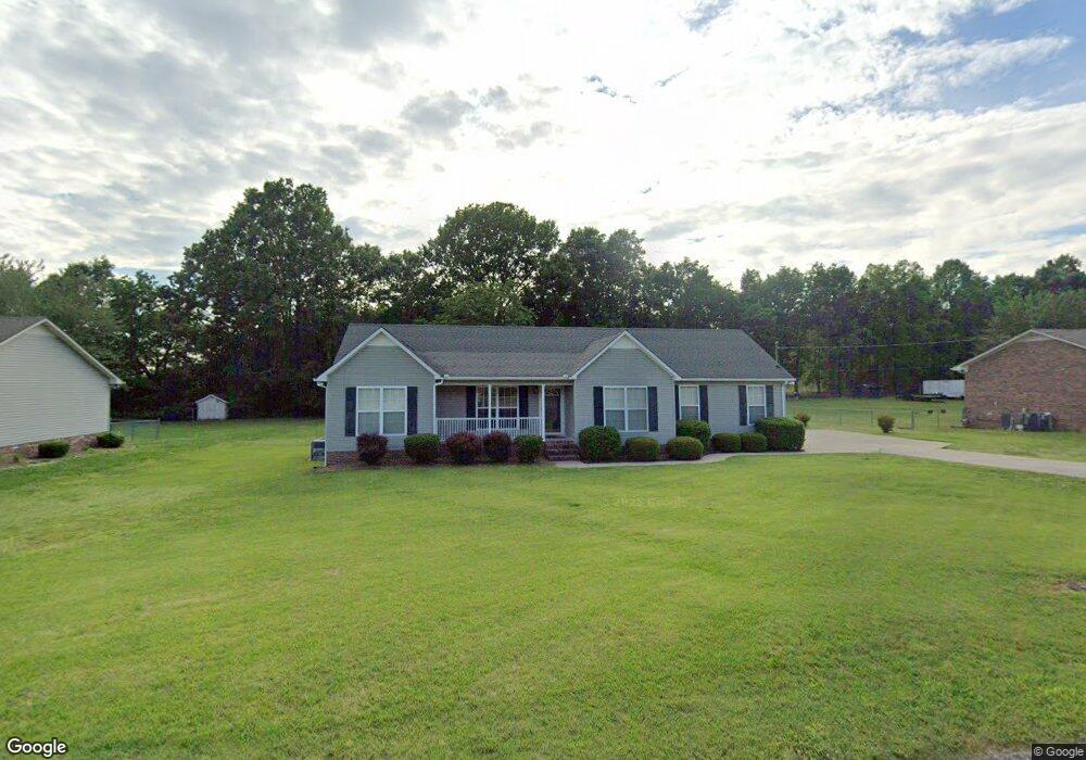 205 Idle Dr, Shelbyville, TN 37160 - photo 1